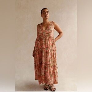 NWT Baiia Paisley Print Maxi Dress